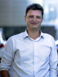 Андрей Наумов